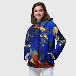 Ветровка с капюшоном женская Золотой и красный минерал в синем камне, цвет: 3D-черный — фото 2